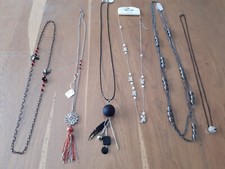 Lot sautoirs neufs d'occasion  Maulévrier