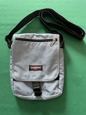 Borsello tracolla eastpak usato  Italia