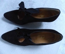 Unique escarpins cuir d'occasion Unique escarpins cuir d'occasion  Sainte-Marie