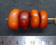 Lot perles ambre d'occasion  Sarzeau