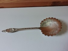 Beautiful silver strawberry d'occasion  Expédié en Belgium