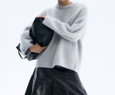 Maglione pull oversize usato Maglione pull oversize usato  Barletta