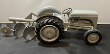 Arado de disco e trator Topping Ferguson 30 plástico 1/12 1954 muito bom comprar usado  Enviando para Brazil
