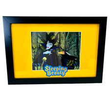 Impressão artística da Bela Adormecida Malévola da Disney 19x13" com tapete ocre e moldura preta comprar usado  Enviando para Brazil