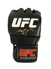 Luva UFC Khamzat Chimaev tinta dourada assinada PSA/DNA comprar usado  Enviando para Brazil