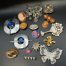 Costume jewellery brooch for sale  GRANTHAM