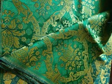 Broccato seta cardo usato Broccato seta cardo usato  Cervia