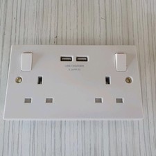 922u3 white amp for sale  WORCESTER
