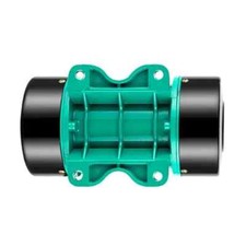 Vibratore piastra attaccata usato  Spedire a Italy