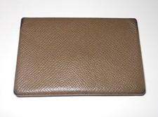 AUTÊNTICO HERMES CINZA-MARROM COURO EPSOM ESTOJO CARTÃO CALVI-FRANÇA-ENCANTADOR-DESGASTE MENOR comprar usado  Enviando para Brazil