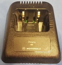 Lote de 3 CARREGADORES DE BATERIA DE RÁDIO MOTOROLA NTN1174A sem cabo de alimentação comprar usado  Enviando para Brazil