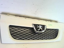 Calandre peugeot boxer d'occasion  Cléguer
