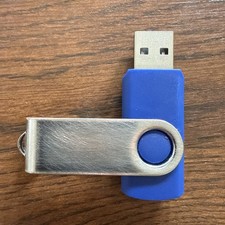 Usado, Chave de memória de armazenamento portátil 8GB USB 2.0 flash drive azul giratório comprar usado  Enviando para Brazil