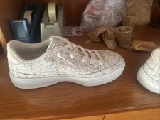 Sketchers women los for sale  SITTINGBOURNE