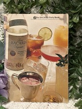 The BACARDI Party Book 1972 Vintage Rum Drink Recipes & Hors d’Oeuvres Guide comprar usado  Enviando para Brazil