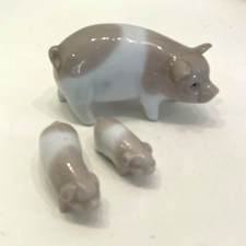 Porcelain mama pig for sale  Burnsville