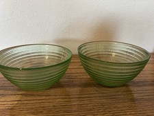 Two vintage green for sale  Blanco