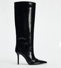 Zara new woman for sale  Chino Hills