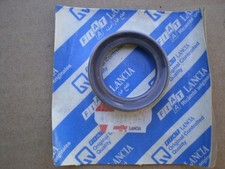 Paraolio mozzo ruota usato Paraolio mozzo ruota usato  Alpago