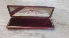 Caixa de apresentação vazia de relógio feminino Croton Clamshell comprar usado  Enviando para Brazil