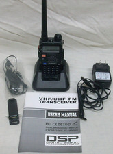 Transceptor Baofeng VHF-UHF banda dupla FM modelo UV-5R com base de carregamento e muito mais comprar usado  Enviando para Brazil