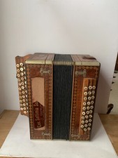 Ancien accordéon diatonique d'occasion  Confolens