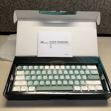 Teclado sem fio Royal Kludge RK61 Plus tri-modos (RGB) musgo, interruptor verde pálido comprar usado  Enviando para Brazil