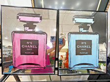 Conjunto de 2 frascos de perfume Chanel nº 5 decoração arte de parede azul e rosa comprar usado  Enviando para Brazil