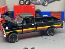 1970 70 Ford F-100 Custom 4x4 capô de abertura preto cabine individual cama longa escala 1/64 comprar usado 1970 70 Ford F-100 Custom 4x4 capô de abertura preto cabine individual cama longa escala 1/64 comprar usado  Enviando para Brazil