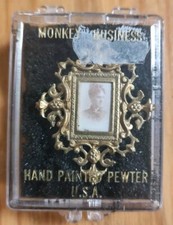 Dollhouse miniature monkey gebraucht kaufen  Sulzberg