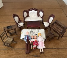 Sofá e cadeiras estofados antigos para casa de bonecas em miniatura sala de estar comprar usado Sofá e cadeiras estofados antigos para casa de bonecas em miniatura sala de estar comprar usado  Enviando para Brazil