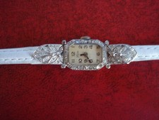 Ancienne montre femme d'occasion  Vouillé