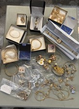 LOTE GRANDE DE JOIAS AVON Algumas em Caixas Originais Usar Revender Fantasia Vintage + comprar usado  Enviando para Brazil