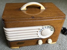 Usado, RÁDIO DE MESA PHILCO TRANSITONE PT-43 COM ALÇA DE TRANSPORTE FUNCIONANDO comprar usado  Enviando para Brazil