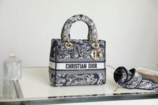 Usado, Bolsa Christian Dior Lady D-Lite – Lona bordada azul, bolsa tote de designer de luxo comprar usado  Enviando para Brazil
