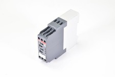Relé de monitoramento ABB 1SVR430831R1400, CM-ESS.2, RMS - canto quebrado da carcaça comprar usado  Enviando para Brazil
