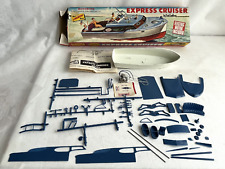 Kit modelo barco Lindberg Motorized Express Cruiser Chris Craft 700M: 169 comprar usado  Enviando para Brazil