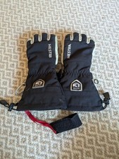 Hestra women black for sale  ABINGDON