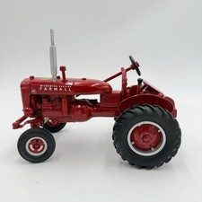 Ertl Diecast Farmall B Rojo Tractor Agrícola Modelo Juguetes Vehículos Escala 1:16 segunda mano  Embacar hacia Mexico