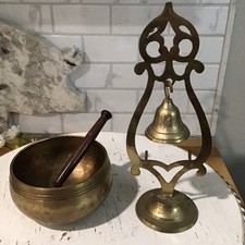 Usado, Tigela de canto de bronze martelada mesa tibetana gongo sino madeira greve meditação relaxar comprar usado  Enviando para Brazil