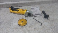 Rebarbadora Dewalt DCG412B 4-1/2 polegadas diâmetro da roda 20VDC [somente ferramenta], usado comprar usado  Enviando para Brazil