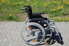 Leichtgewichtrollstuhl rollstu gebraucht kaufen  Rethem