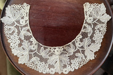 Dentelle ancienne superbe d'occasion  Morestel