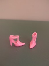 Chaussures barbie rose d'occasion  Expédié en Belgium