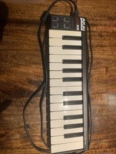 Akai professional lpk25 for sale  LOUGHTON