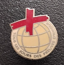 Pin humanitaire croix d'occasion  Angers-
