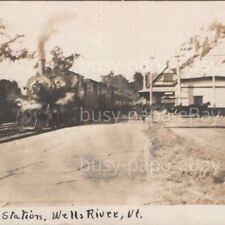 Locomotora de tren estación de ferrocarril de Boston y Maine RPPC de 1900 Wells River postal segunda mano  Embacar hacia Argentina