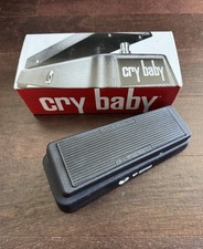 Pedal de efeitos de guitarra Dunlop GCB95 Cry Baby Wah NOVA CAIXA ABERTA comprar usado  Enviando para Brazil