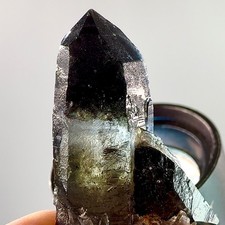 Rzadka niebiesko-czarna amfibola Riebeckite Phantom Malawi Smoky Quartz Cluster na sprzedaż  Wysyłka do Poland
