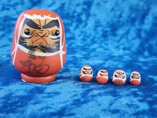Usado, Antigo Japonês Madeira Daruma Pop-out Olhos com 4 mini Kokeshi dentro RARO Usado comprar usado  Enviando para Brazil